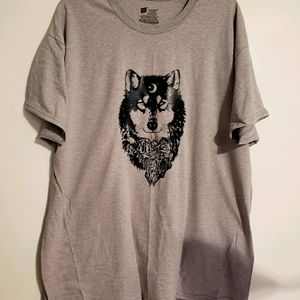 New Hanes XL Tshirt w/Husky Decal
